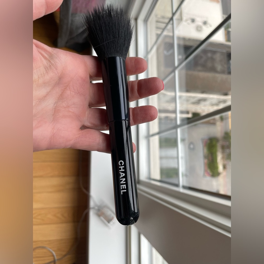 Chanel Foundation Blender brush. N102